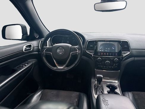 Used 2019 Jeep Grand Cherokee Altitude image 22
