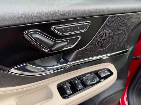 New 2026 Lincoln Corsair Premiere image 12