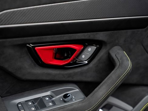 Used 2024 Lamborghini Urus Performante image 63