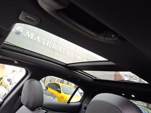 New 2025 Alfa Romeo Stelvio Sprint w/ Veloce Package image 10