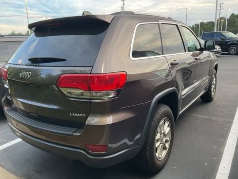 Used 2019 Jeep Grand Cherokee Laredo image 6