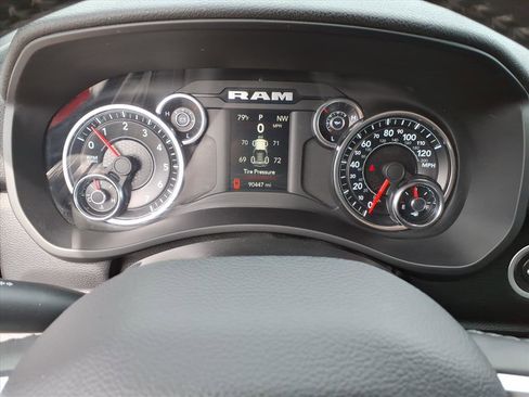 Used 2021 RAM 2500 Big Horn w/ Level 1 Equipment Group image 20