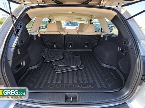 Used 2017 Subaru Outback 2.5i Limited AWD/4WD image 18