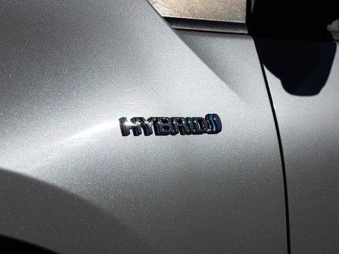 Used 2021 Toyota Prius AWD image 20