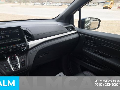 Used 2023 Honda Odyssey Sport image 21