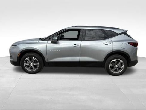 Used 2023 Chevrolet Blazer LT w/ Convenience Package AWD/4WD image 2