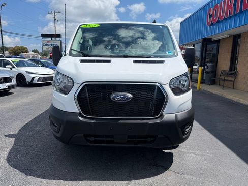 Used 2025 Ford Transit 250 Low Roof w/ Exterior Upgrade Package RWD image 2