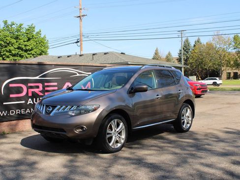 Used 2010 Nissan Murano LE w/ Navigation Pkg AWD/4WD image 1