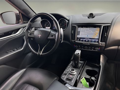 Used 2020 Maserati Levante S AWD/4WD image 7
