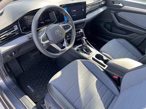 New 2026 Volkswagen Jetta SE FWD image 12