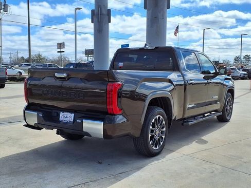 Used 2022 Toyota Tundra Limited w/ Power Package image 6