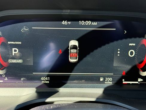 Used 2025 Nissan Rogue SL image 12