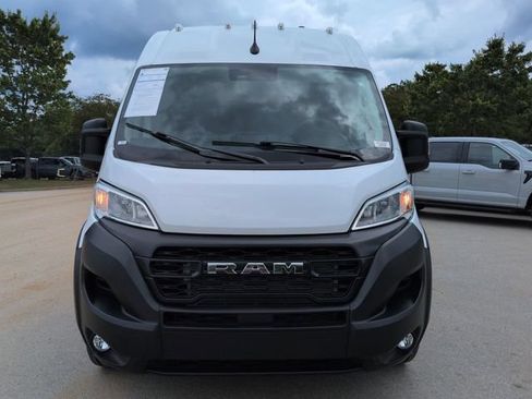 Used 2026 RAM ProMaster 2500 w/ Convenience Group FWD image 9