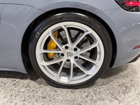 Used 2023 Porsche 718 Boxster Spyder RWD image 55