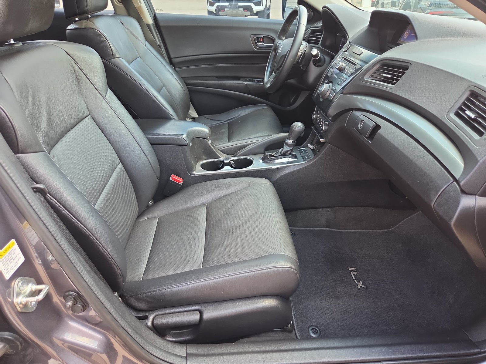 Used 2015 Acura ILX FWD image 25