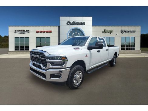 Used 2025 RAM 3500 Tradesman AWD/4WD image 7