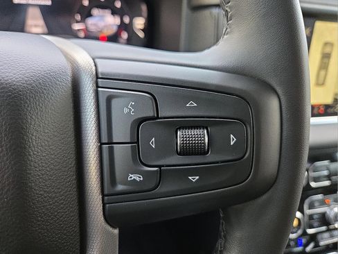 Used 2024 GMC Yukon XL Denali AWD/4WD image 19