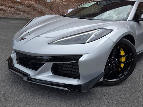 New 2027 Chevrolet Corvette Z06 w/ Z07 Performance Package RWD image 5