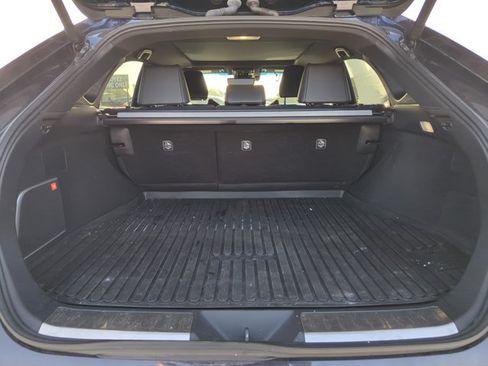 Used 2024 Toyota Venza Limited AWD/4WD image 6
