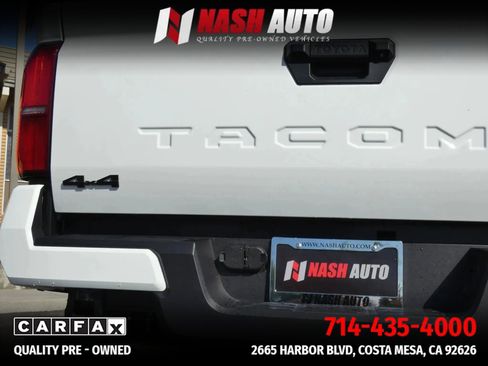 Used 2025 Toyota Tacoma TRD Sport AWD/4WD image 11