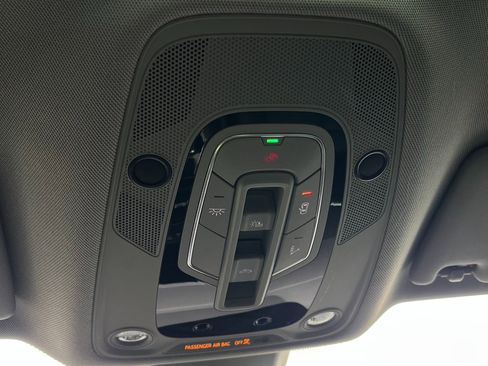 Used 2025 Audi Q5 2.0T Premium image 46