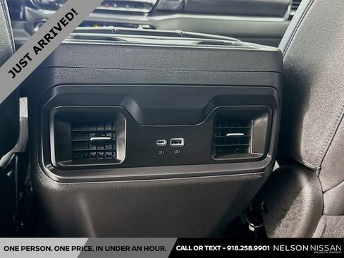 Used 2023 Chevrolet Silverado 1500 LT Trail Boss w/ Convenience Package II AWD/4WD image 26
