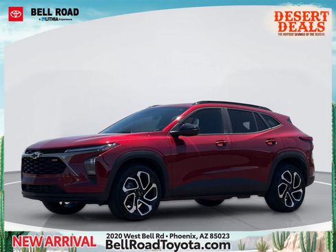 Used 2025 Chevrolet Trax RS w/ Driver Confidence Package FWD image 1