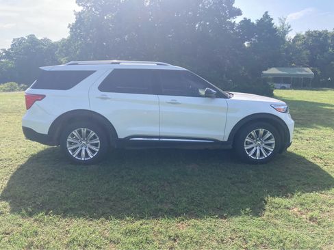 Used 2023 Ford Explorer Limited w/ Limited Technology Package AWD/4WD image 11