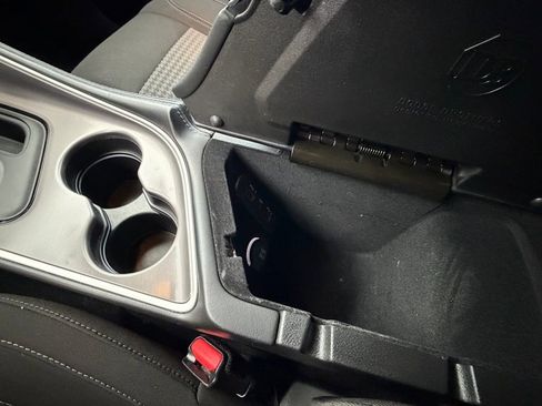 Certified 2022 Dodge Challenger SXT w/ Blacktop Package image 25