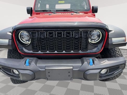 Used 2024 Jeep Wrangler Unlimited AWD/4WD image 5