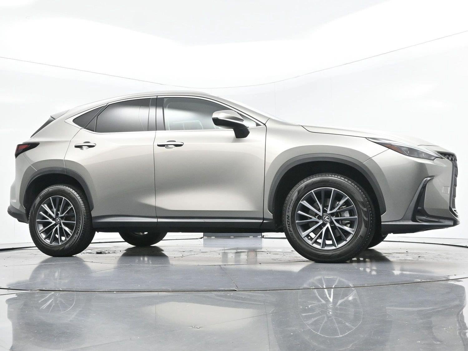 Used 2022 Lexus NX 250 FWD w/ Towing Package (2000 Lbs) image 45