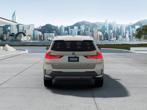 New 2026 BMW X1 xDrive28i AWD/4WD image 5