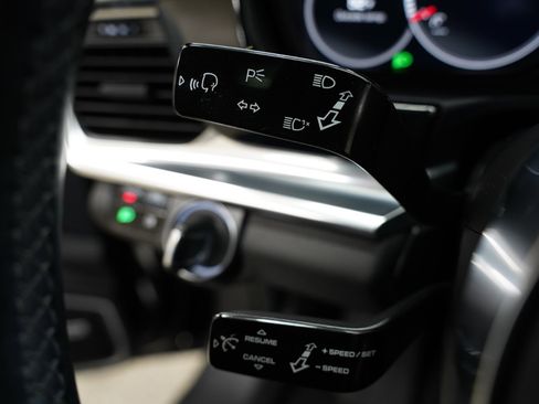 Used 2019 Porsche Panamera 4 Executive image 14