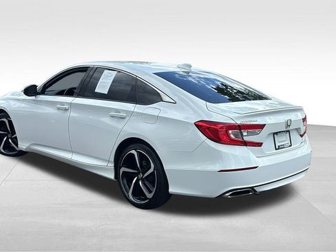 Used 2018 Honda Accord Sport image 5