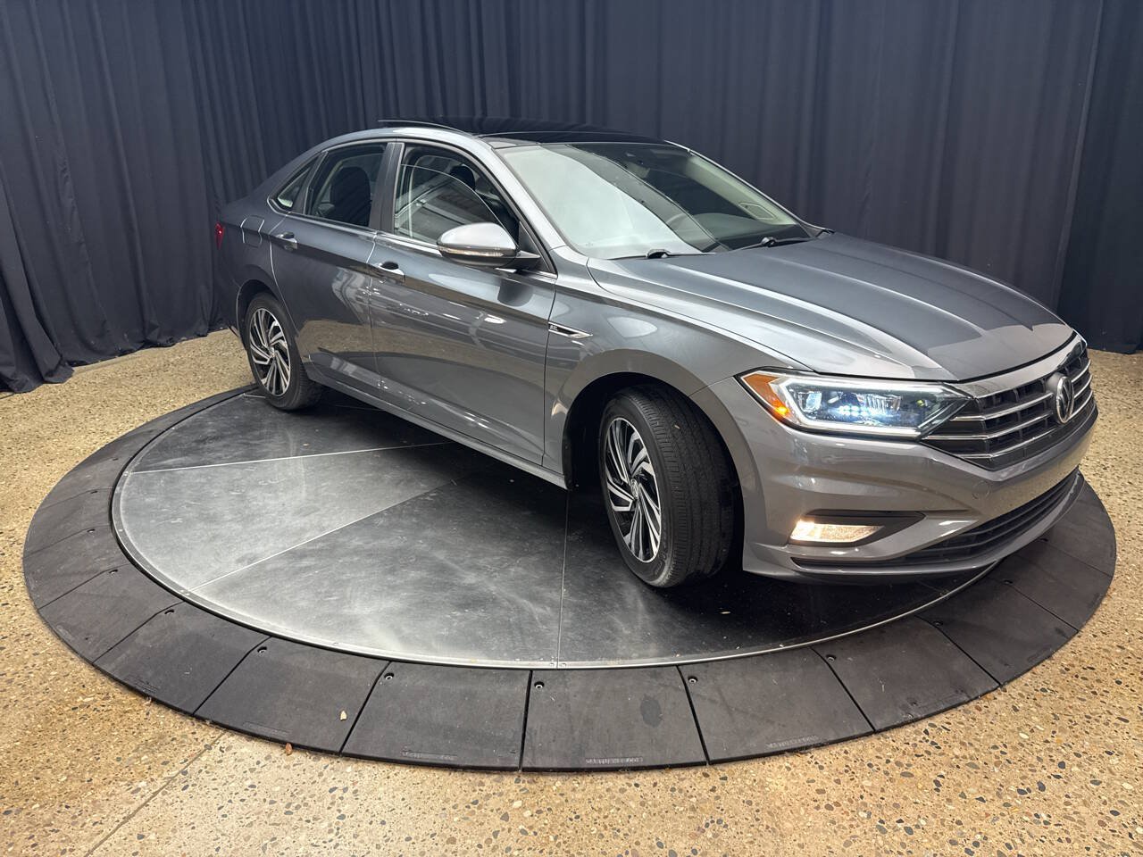 Used 2020 Volkswagen Jetta SEL Premium FWD image 8