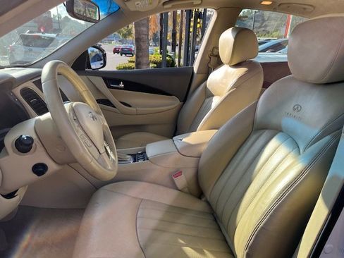 Used 2014 INFINITI QX50 Journey w/ Premium Package image 6