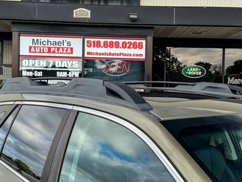 Used 2020 Subaru Outback Limited AWD/4WD image 11