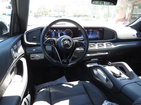 Used 2026 Mercedes-Benz GLE 580 4MATIC image 10
