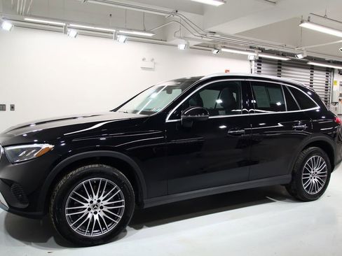 Certified 2025 Mercedes-Benz GLC 300 4MATIC image 16