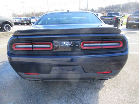Used 2015 Dodge Challenger R/T Plus image 4
