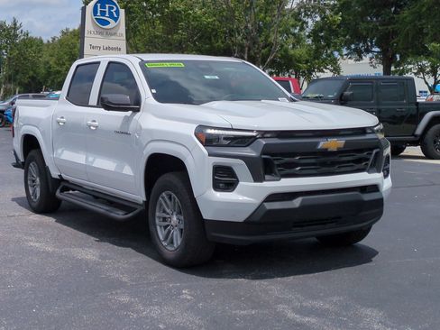 New 2026 Chevrolet Colorado LT w/ LT Convenience Package RWD image 3