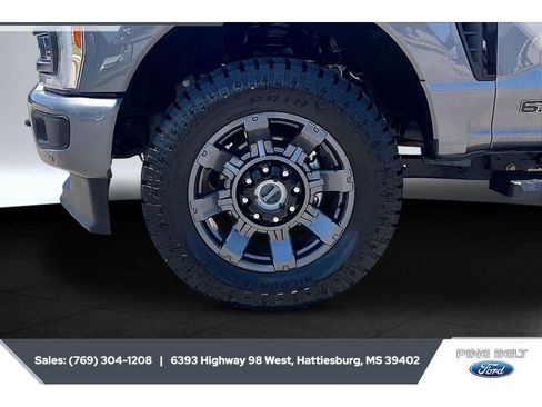 Certified 2023 Ford F250 Lariat w/ Lariat Ultimate Package AWD/4WD image 7