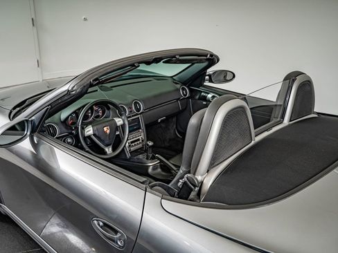 Used 2006 Porsche Boxster RWD image 25