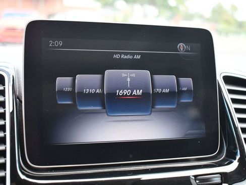 Used 2018 Mercedes-Benz GLE 350 w/ Premium 1 Package image 35