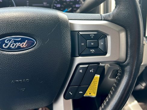 Used 2022 Ford F350 Lariat w/ Chrome Package AWD/4WD image 25