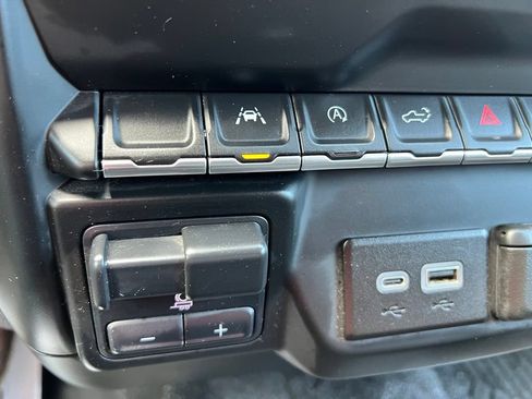 Used 2023 Chevrolet Silverado 1500 Custom Trail Boss AWD/4WD image 40