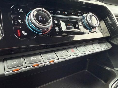 Used 2022 GMC Sierra 1500 AT4X image 34