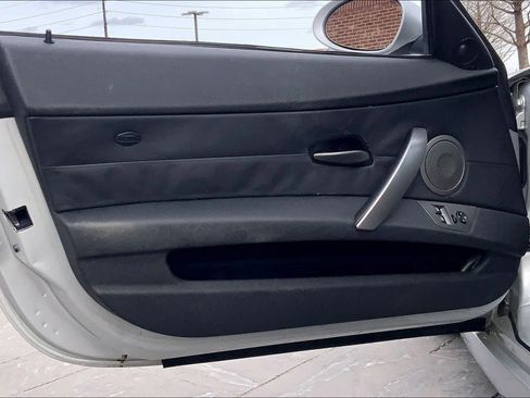 Used 2004 BMW Z4 2.5i image 15