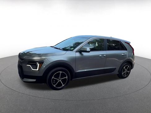 Used 2026 Kia Niro LX FWD image 8
