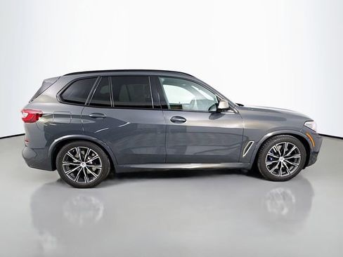 Used 2021 BMW X5 M50i w/ Executive Package image 8